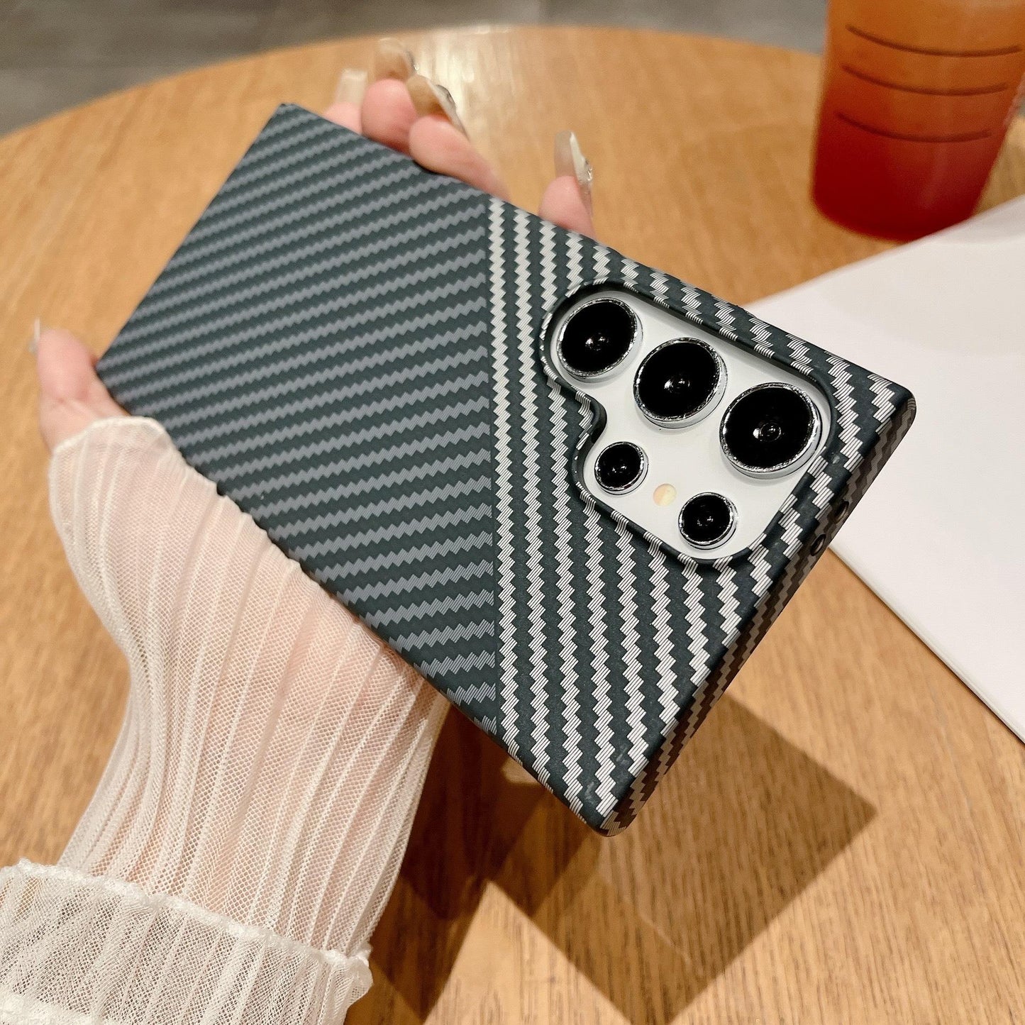 Carbon Fiber Matte Strong Magnetic Ultra Thin Light Phone Case For Samsung S25Ultra S25 S24 S23 S22 Note20Ultra Note10Plus Support Wireless Charging Hard Full Cover