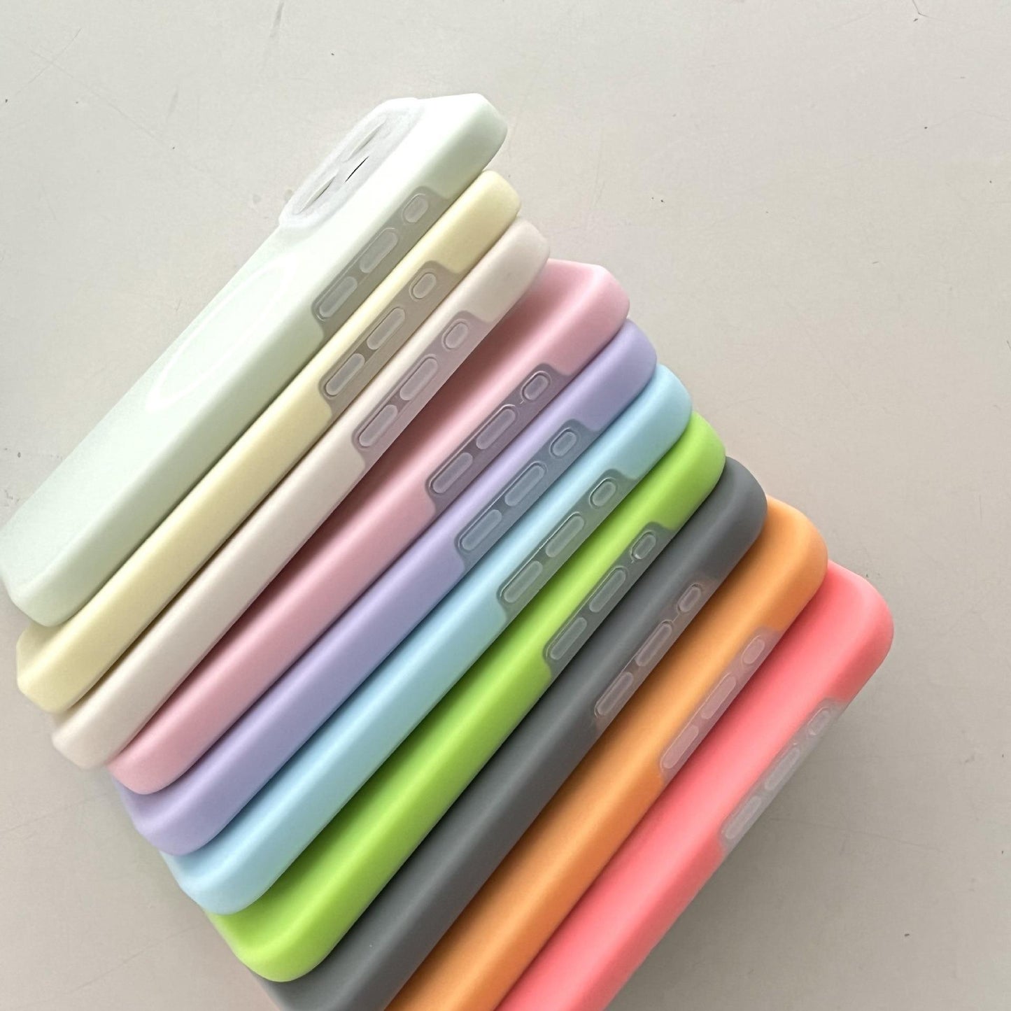 Luxury Lovely Liquid Silicone Strong Magnetic Jelly style Precision Len Protection Phone Case For iPhone 16ProMax 15 14 13, Soft Skin Feel Shockproof Soft Cover With Microfiber Lining