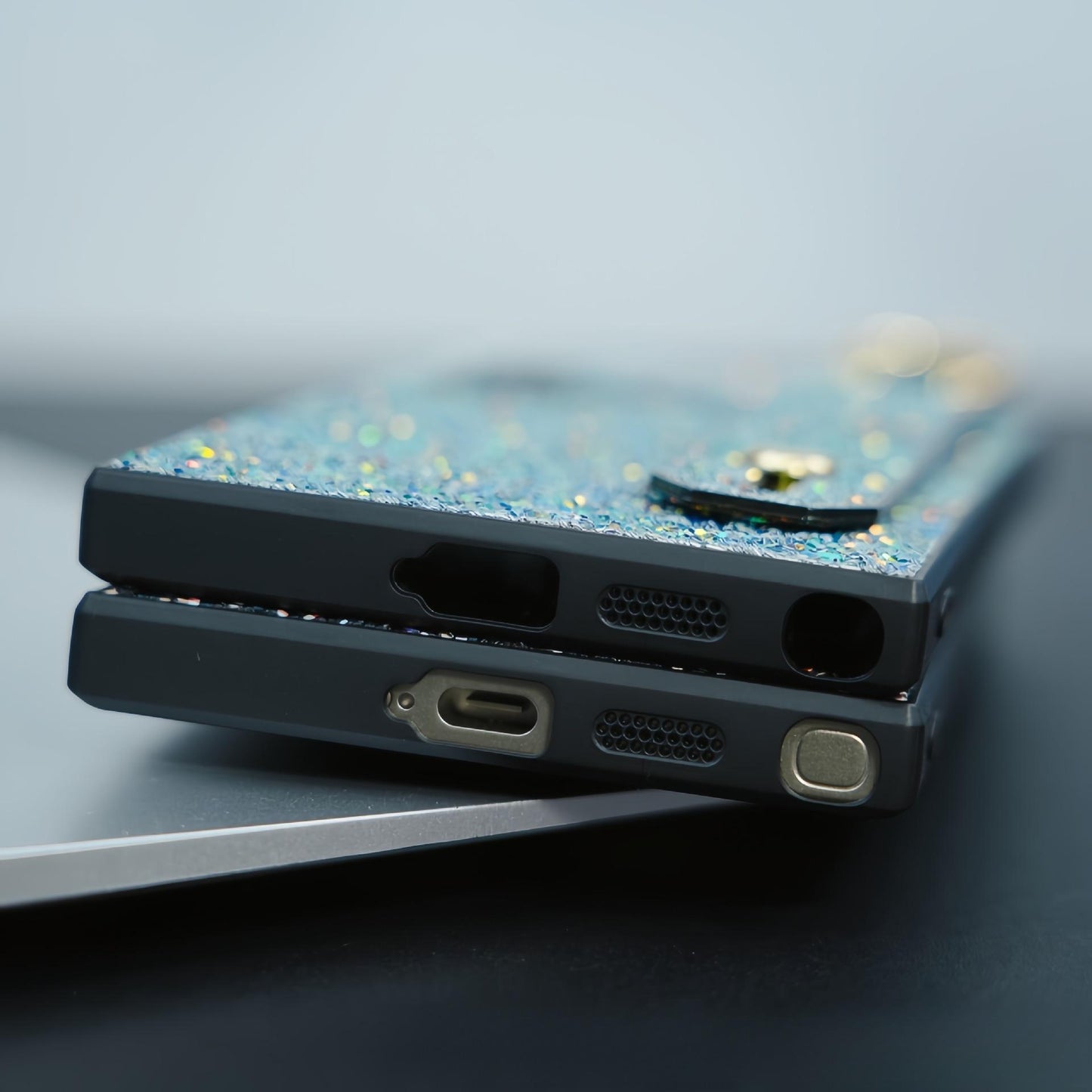 For Samsung S25Ultra S25 S24 S23 S22 S21 Case With Wristband, Glitter Durable Faux Kickstand Shockproof Hard Full Cover Phone Case