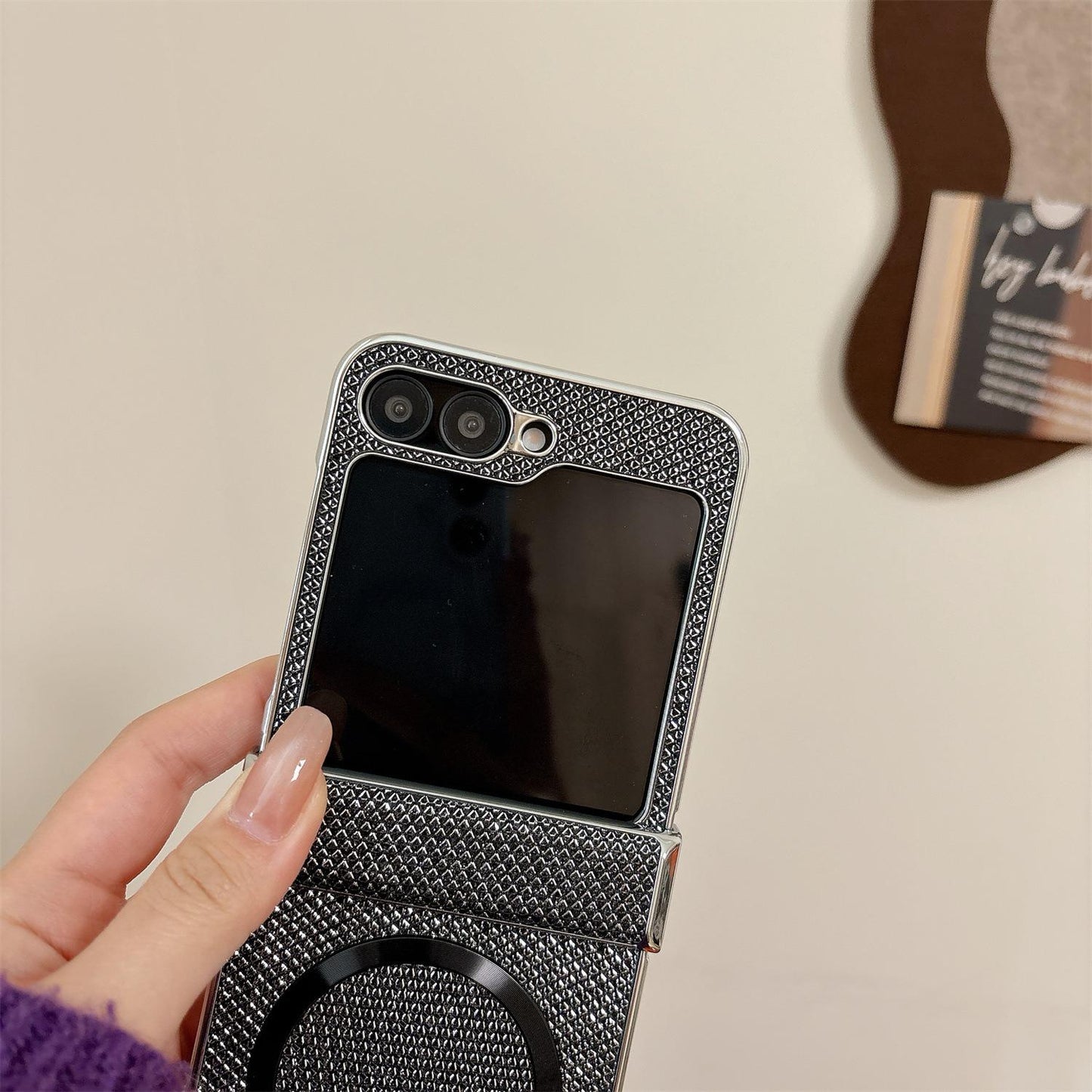 Luxury Glitter Rhinestone Strong Magnetic PC Flip Phone Case For Samsung Galaxy Z Flip6 Flip5 Flip4 Flip3 5G Smart Phone Full Cover
