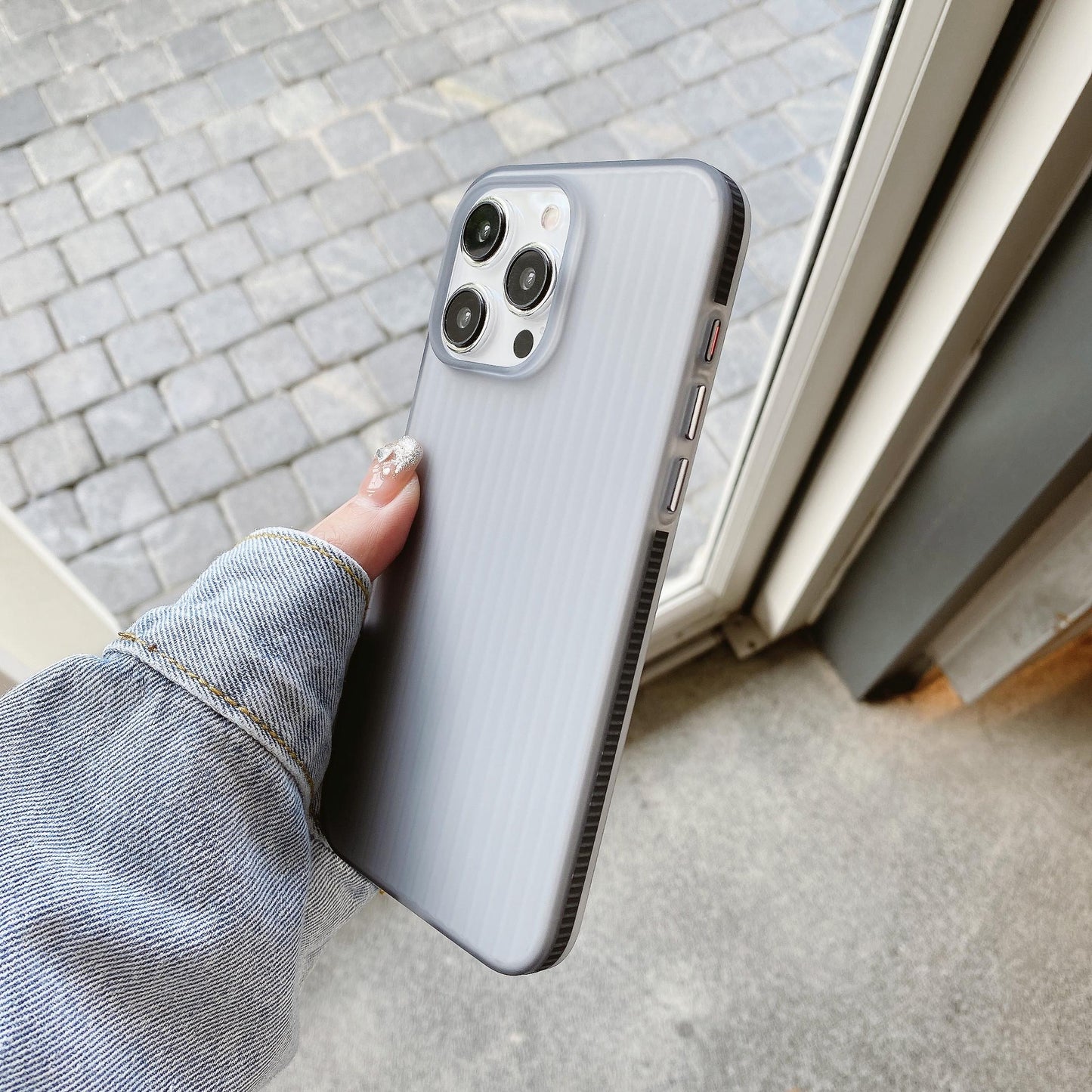 Corrugated Transparent Matte Magnetic Wireless Charger Phone Case For iPhone 16 15 14 13 Pro Max Armor Bumper Shockproof Cover