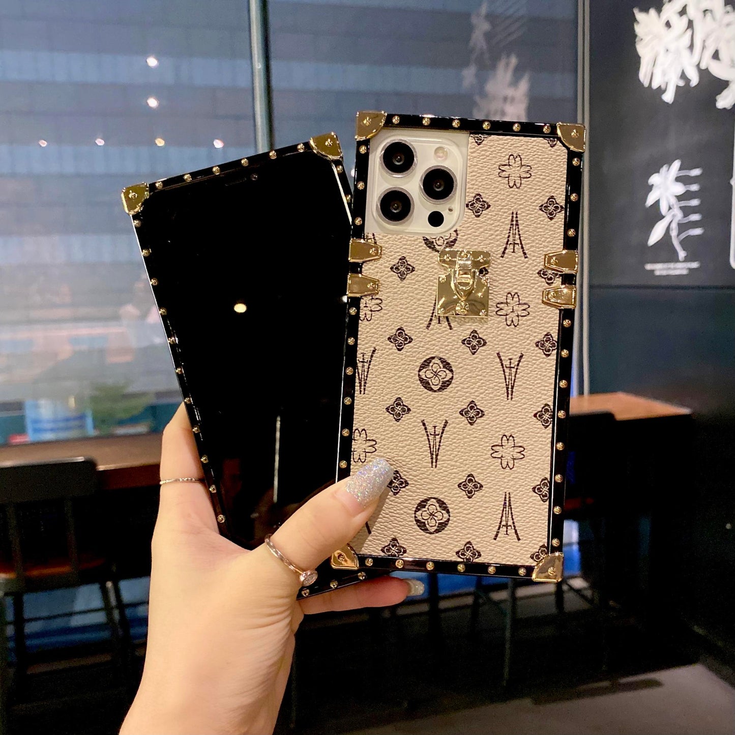 Luxury Classic Leather Lock Anti Drop Heavy Duty Protection Phone Case For Samsung S25 S24 S23 S22 S21 Note20 A15 A25 A35 A55 Fashion Square Case Back Cover For iPhone 16 15 14 13 12 11 X XR