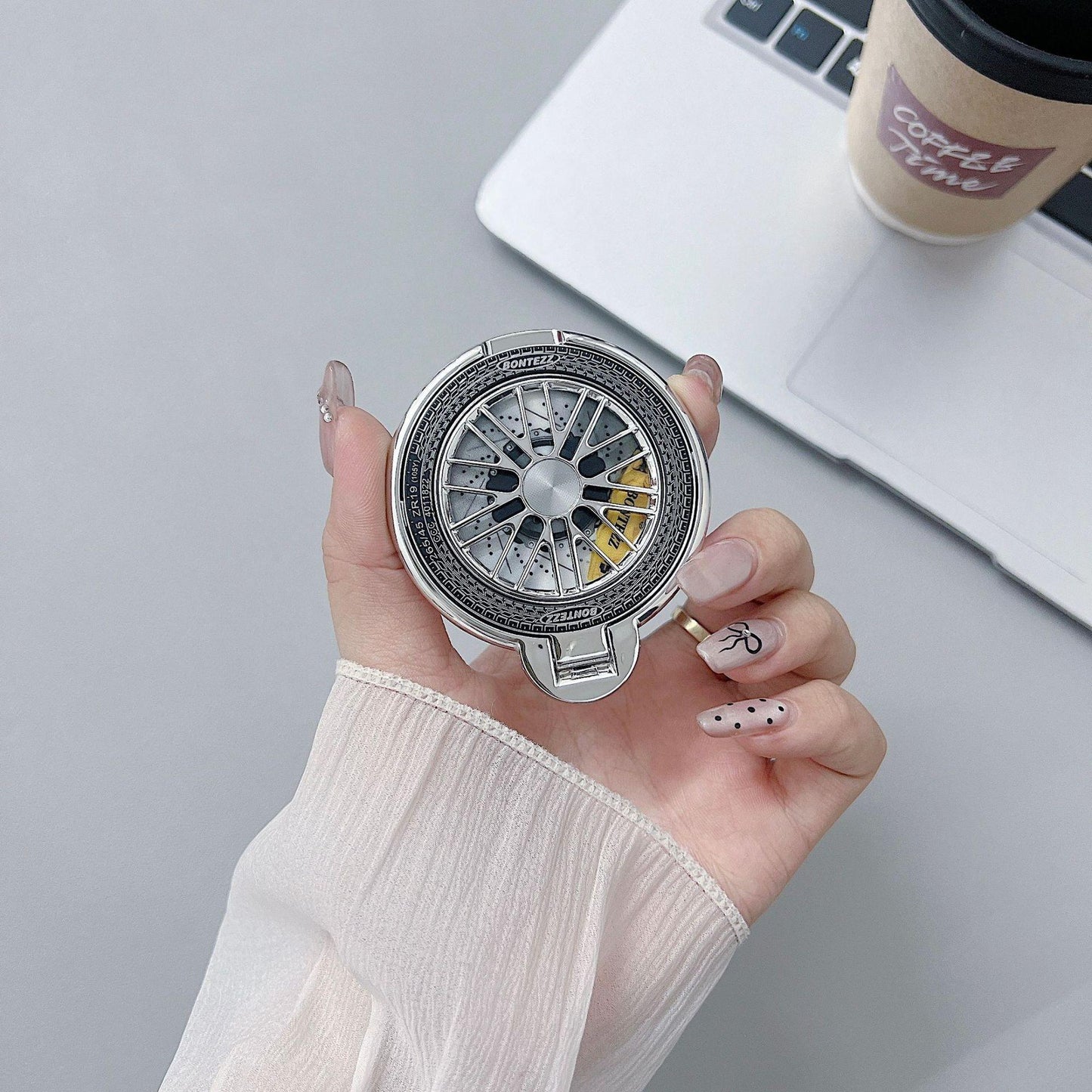 Luxury Multi-color Spinning Magnetic 360 Degree Rotation Kickstand for iPhone Smart Phone Back Rotating Sticker Socket Bracket For Magsafe Phone Accessories