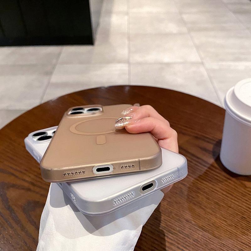Matte PC Ultra Thin Transparent Magnetic Frozen Fog Phone Case For iPhone 16ProMax 15 14 13 12 Not Yellowing Clear Hard Full Cover