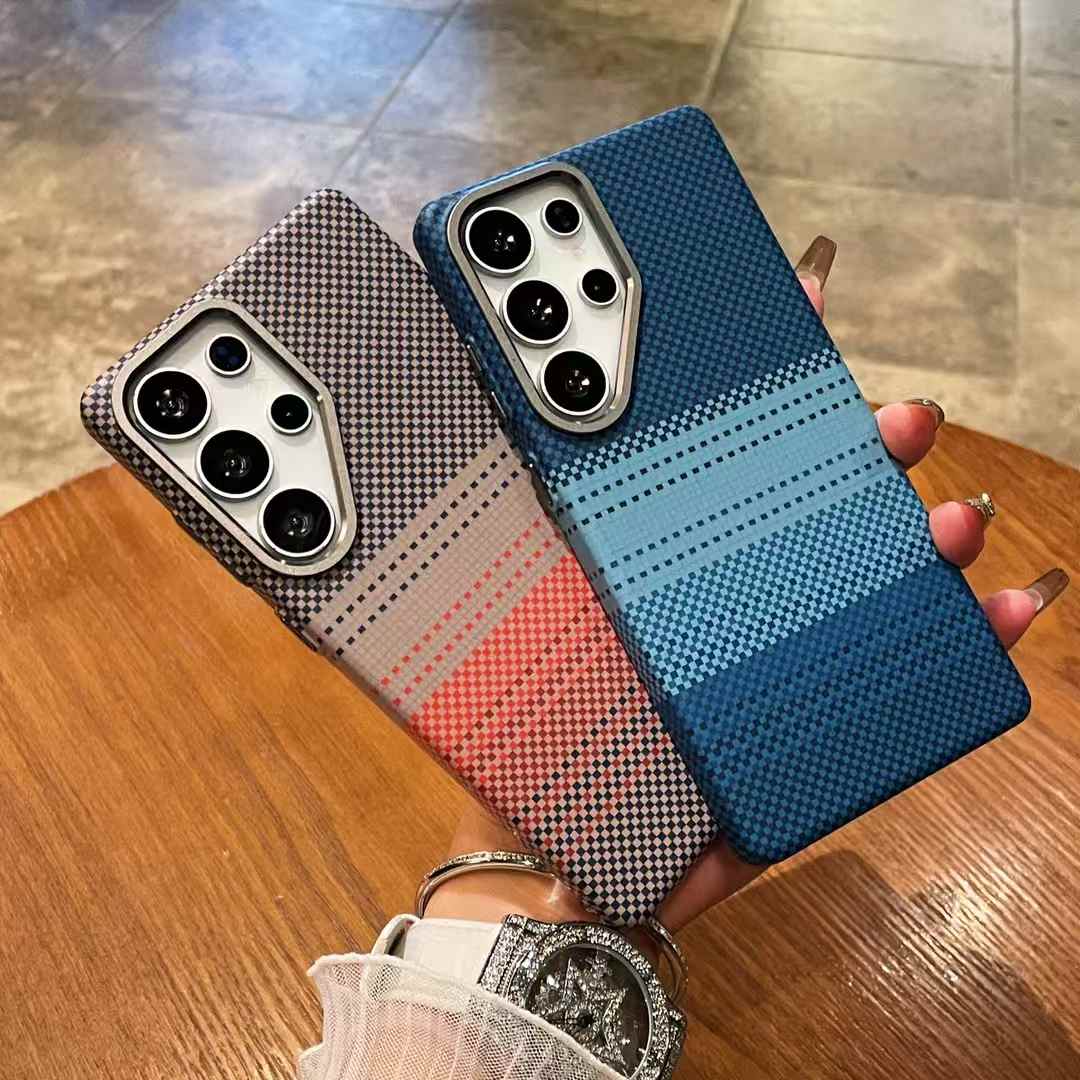 Carbon Fiber Matte Strong Magnetic Camera Hardware Shockproof Phone Case For Samsung S25Ultra S25Plus S25 Support Wireless Charging Hard Full Cover