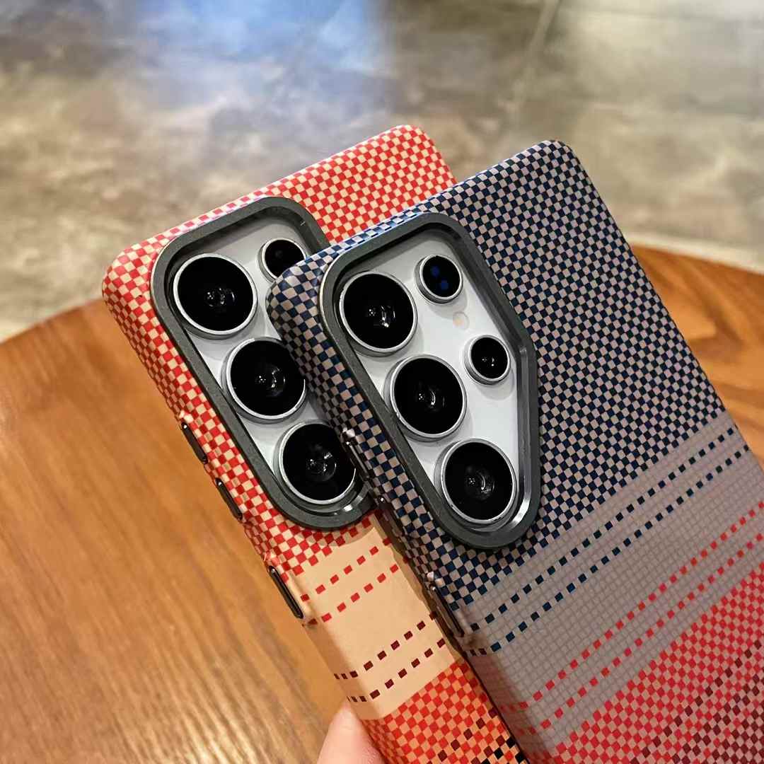 Carbon Fiber Matte Strong Magnetic Camera Hardware Shockproof Phone Case For Samsung S25Ultra S25Plus S25 Support Wireless Charging Hard Full Cover