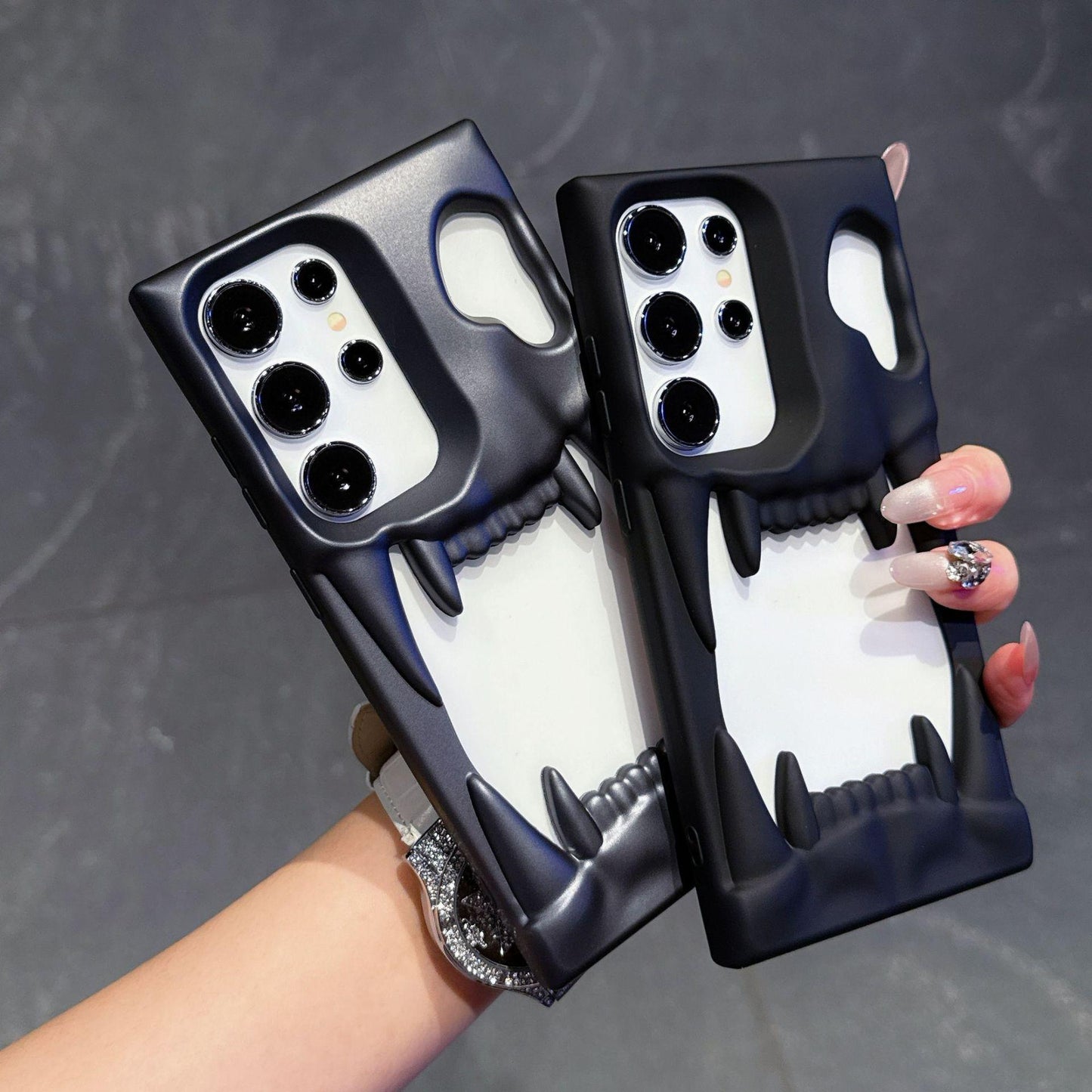 For Samsung S25Ultra S25+ S25 S24Ultra S24+ S24, Fancy Shape Cool Skull Matte Plating Hollow Heat Dissipation Case Cooling Soft Back Cover