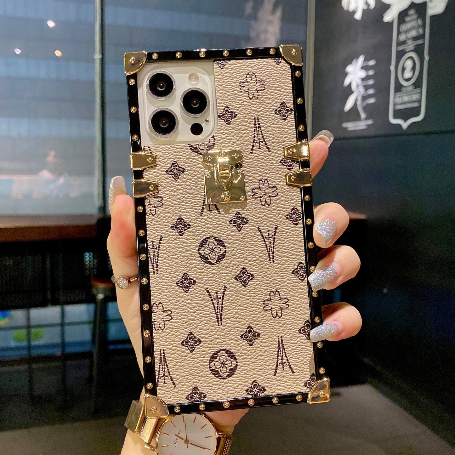 Luxury Classic Leather Lock Anti Drop Heavy Duty Protection Phone Case For Samsung S25 S24 S23 S22 S21 Note20 A15 A25 A35 A55 Fashion Square Case Back Cover For iPhone 16 15 14 13 12 11 X XR