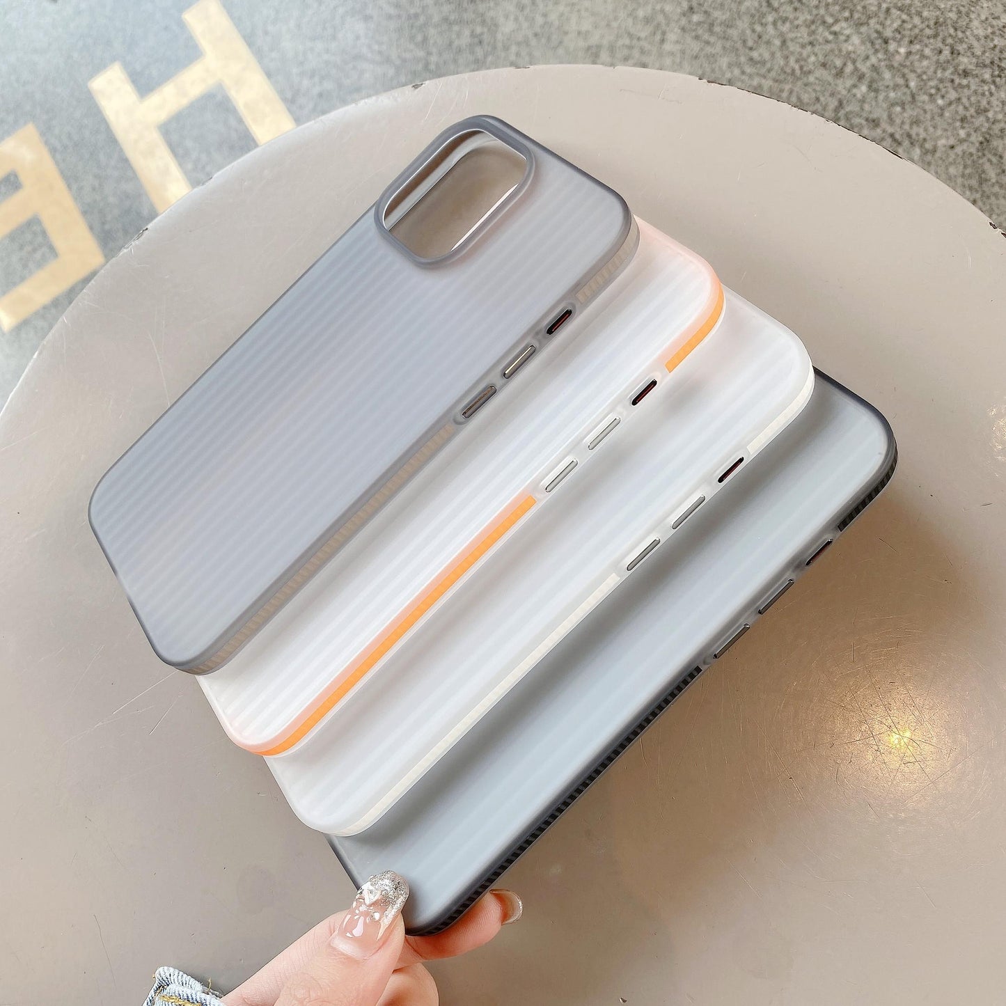 Corrugated Transparent Matte Magnetic Wireless Charger Phone Case For iPhone 16 15 14 13 Pro Max Armor Bumper Shockproof Cover