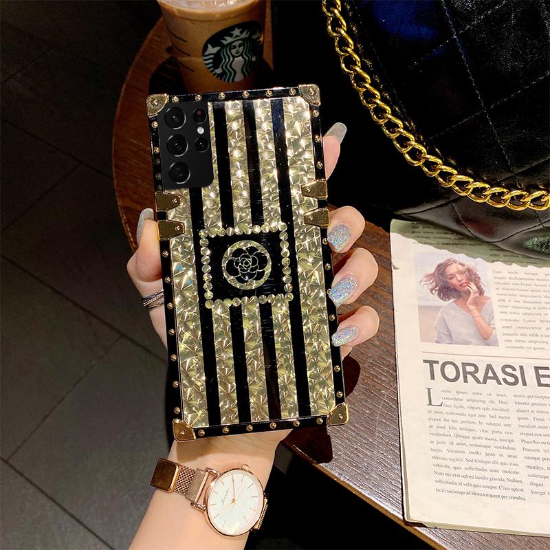 Coque de luxe à paillettes éblouissantes pour iPhone 16ProMax 16 15 14 13 12 11 Plus Pro Max avec support tendance et lanière carrée