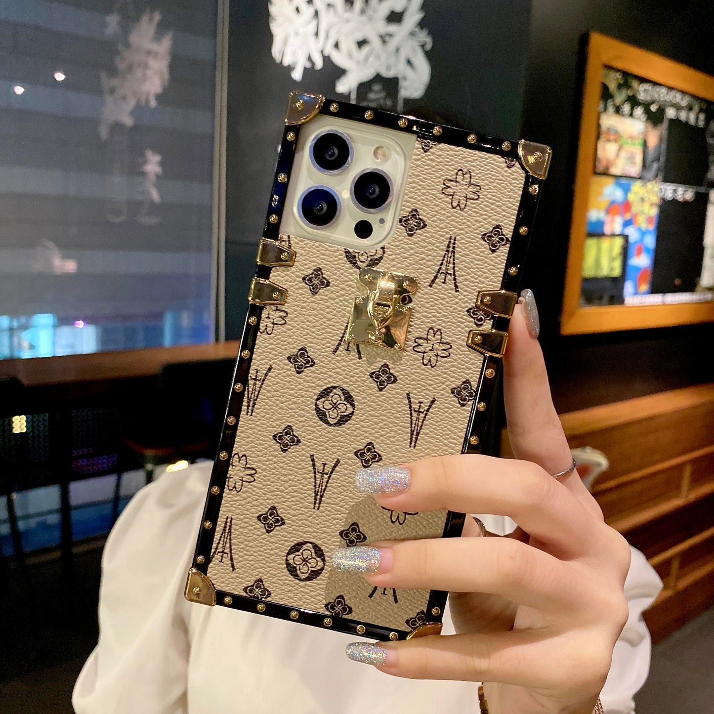 Luxury Classic Leather Lock Anti Drop Heavy Duty Protection Phone Case For Samsung S25 S24 S23 S22 S21 Note20 A15 A25 A35 A55 Fashion Square Case Back Cover For iPhone 16 15 14 13 12 11 X XR