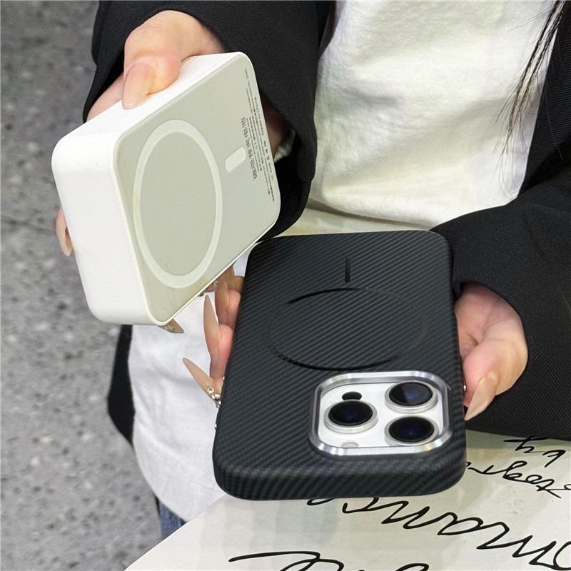 Carbon Fiber Matte Strong Fine Coil Magnetic Camera Hardware Shockproof Phone Case For iPhone 16ProMax 15 14 13 Support Wireless Charging Hard Full Cover
